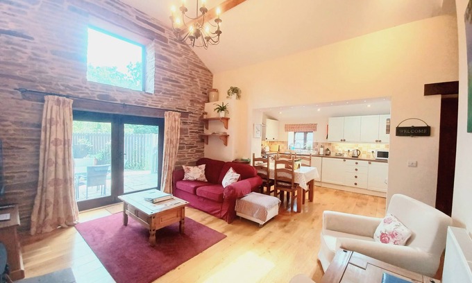 Longtown Cottage | A peaceful escape in rural Herefordshire - perfect for families and friends.