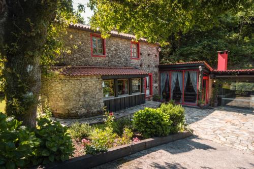 Vilasantar Ski Chalet | A Pontiga I Casa Rural
