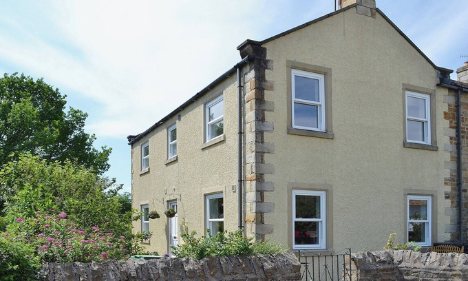 Redmire Cottage | A pretty stone cottage in the conservation village of Redmire.