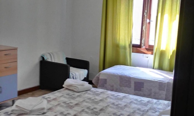 Mestre House | A Private Room With Private External Bathroom In Mestre Train Station