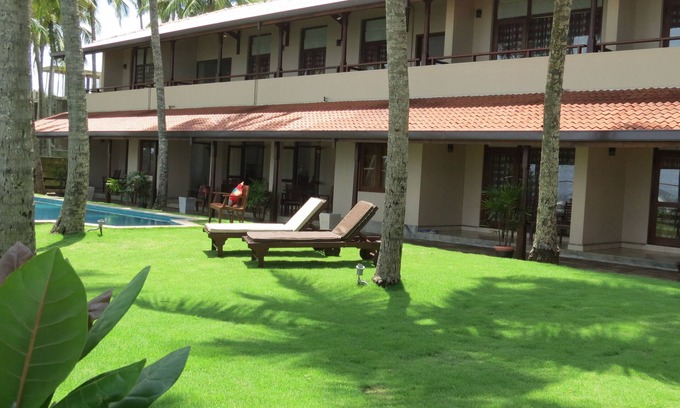 Wadduwa Villa | A private villa on the Beach