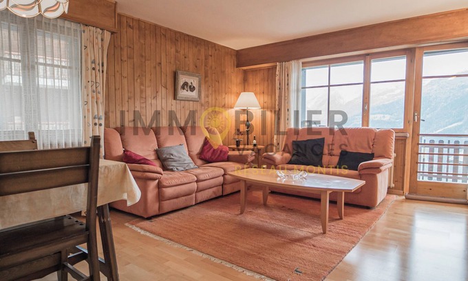 Saint-Luc Apartment | A proximité immédiate du départ du funiculaire et des pistes (50 marches), idéal pour 5 personnes. L