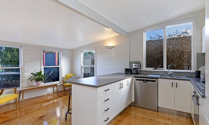 Port Fairy House | A quaint little retreat for a family, situated in a quiet family friendly cul de sac.