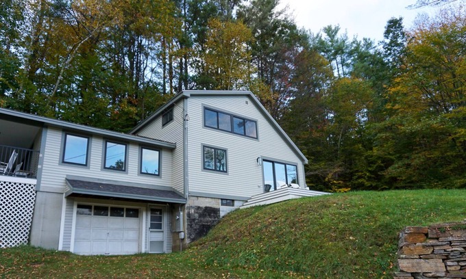 Cornish House | A Quiet Retreat in Rural New Hampshire
