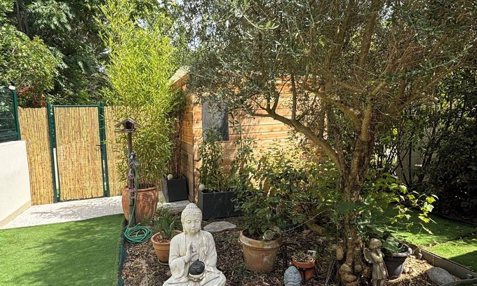 Serviers-et-Labaume House | A quiet spot 5 minutes from Uzes with jacuzzi, swimming pool, hiking, cycling .