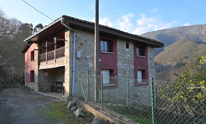 Mestas Cottage | A Retreat in Nature - Sea and Mountain, Llanes.