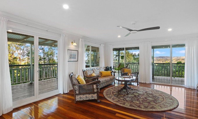 Hunchy House | A romantic and dreamy getaway @ Dreamy Escapes Sunshine Coast Hinterland