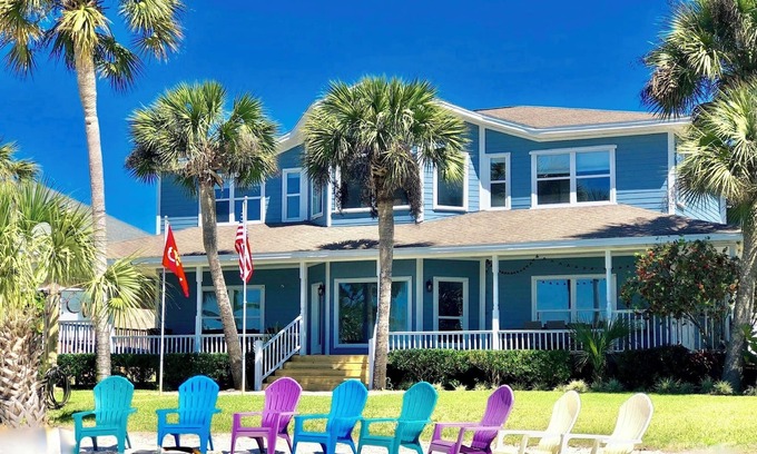 Mary Esther House | A Santa Rosa Sound Waterfront home on 2 acres with a private beach and 200’ dock