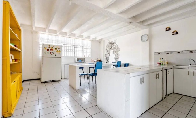 Pasochoa Apartment | A SCHOOL TURNED INTO A FUN HOSTEL