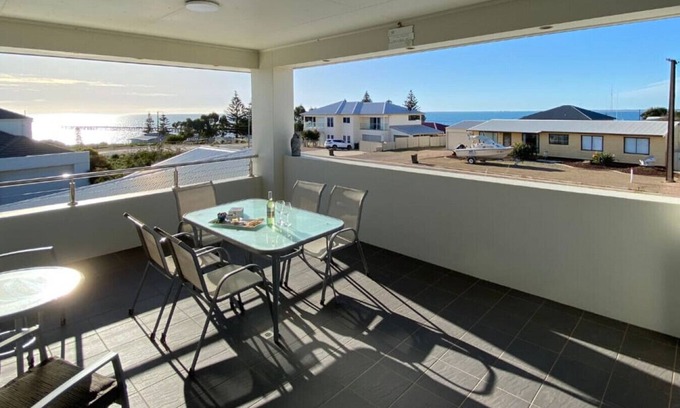 Port Hughes Apartment | A Sea Dream – Port Hughes