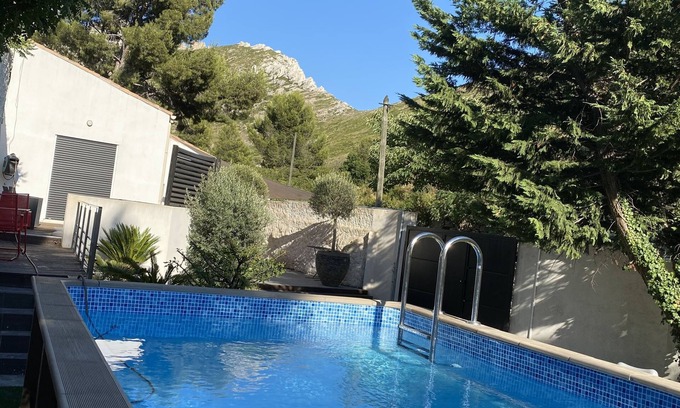 La Panouse Villa | A serene villa in the city yet in the country