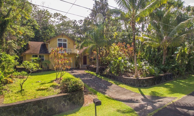 Kapoho House | A Short Walk to the Ocean Near Pahoa