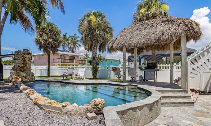 South Island House | A short walk to Sun & Sand, Coastal Beach Home with Pool - FMB - Aqua Falls - Roelens