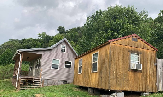 Lynn Garden House | A Slice of Heaven Along the Holston River