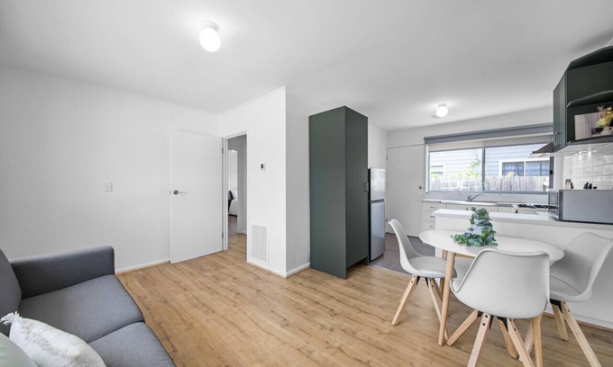 Thomastown Apartment | A Sweet Caroline Thomastown Stay