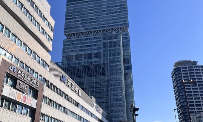 Tennoji Apartment | A town where the history of Japan can be seen! Osaka landmarks are also nearby! 10 minutes to major areas! Tsutenkaku Building is 10 minutes away and USJ is close by train! Namba and Dotonbori are also nearby!