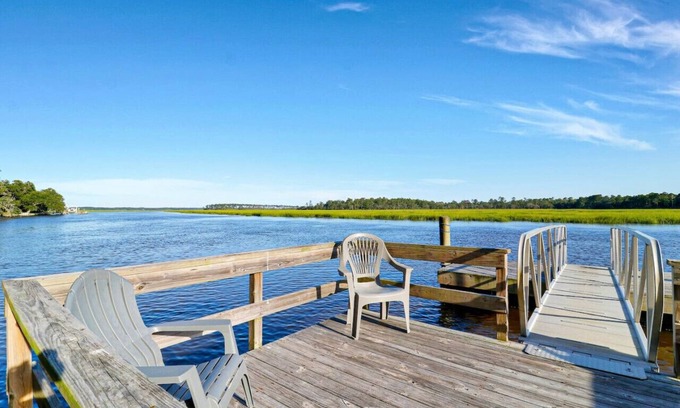 Ridgeland House | A True Nature Lover's Island Retreatw/Private Dock