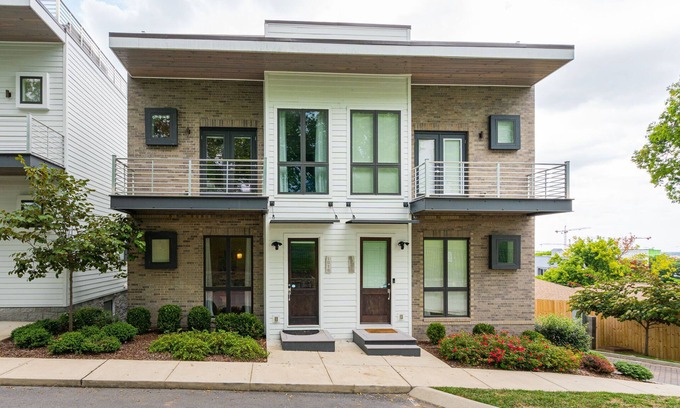 Edgehill House | A3/A4)* 2 GULCH Side by Side Homes - 8BR/8BA Max Beds