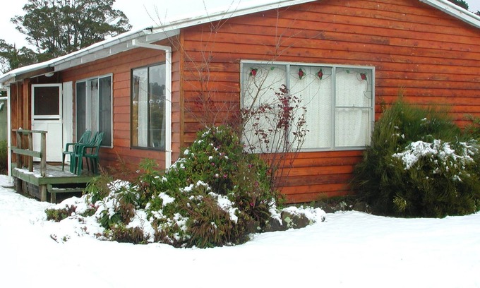 Promised Land Cottage | AAA Granary Accomm -Rose 4 bedroom Cottage