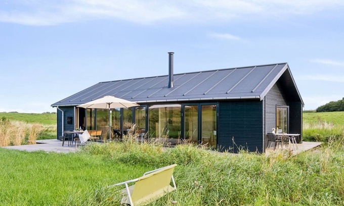 Knebel House | "Aatos" - 250m from the sea by Interhome