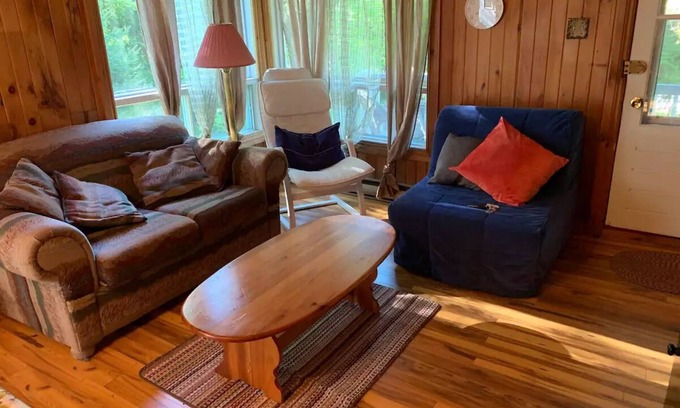 Saint-Faustin-Lac-Carre Cabin | Abanico Cabin at Mont-Blanc - long staysnn