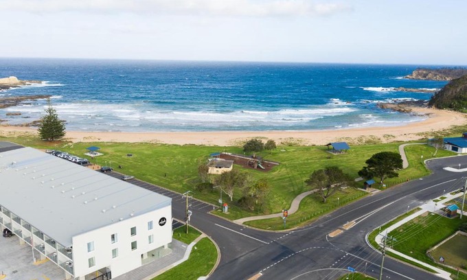 Malua Bay Hotel | Abode Malua Bay
