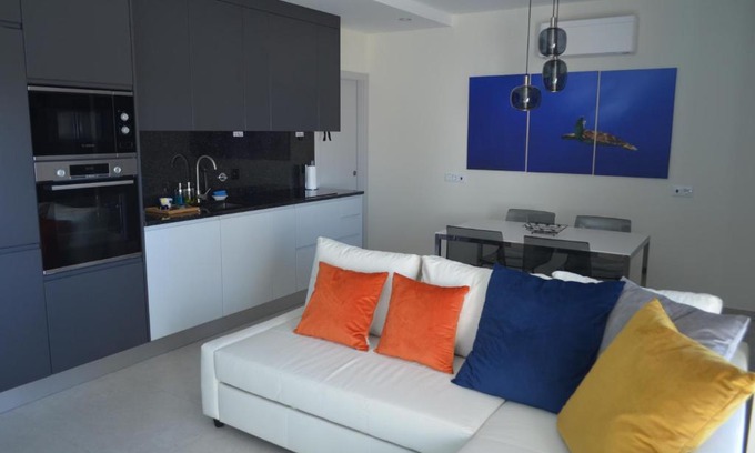 Ameijeira Apartment | Above the beach, 10 min from the city center - Casa da Tartaruga