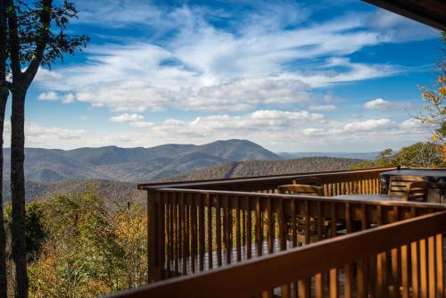 West Jefferson House | Above The Clouds
