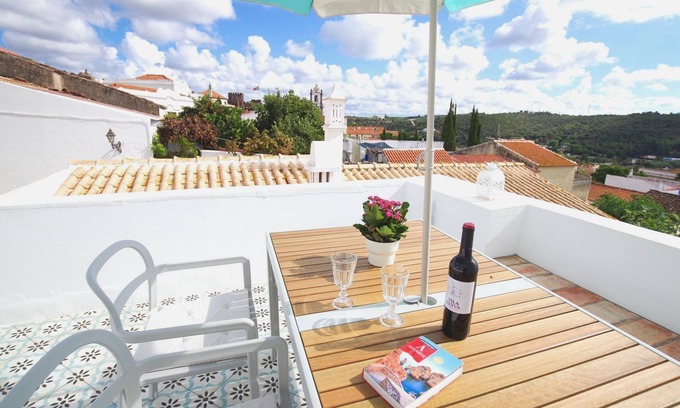 Silves House | Above the roofs of Silves