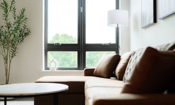 Washington Apartment | Above The Roots | Stylish 1BD on the Square