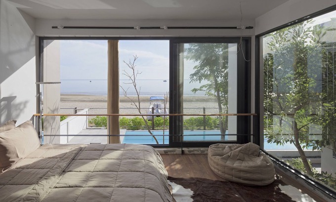 Sam Roi Yot Villa | Absolute Beach Front Pool Villa No 4