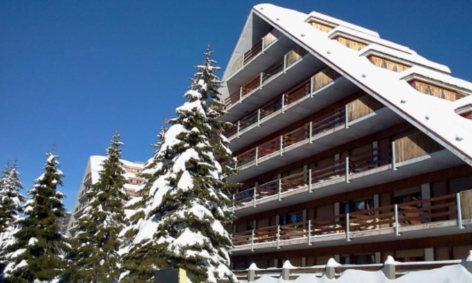 Prato Nevoso Apartment | ACCOMMODATION ON TWO LEVELS WITH PRIVATE POOL ON SKI SLOPES