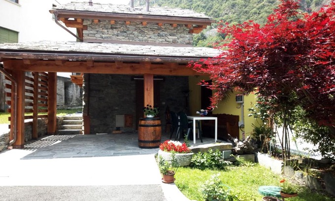 Champdepraz House | Acero Rosso