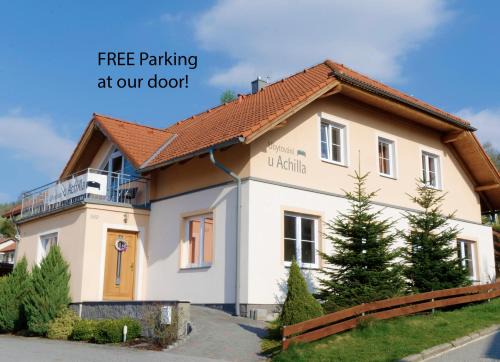 Cesky Krumlov House | Achilla Bed & Breakfast