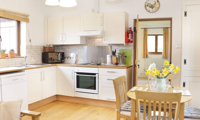 Loppington Cottage | Acorn Cottage 1