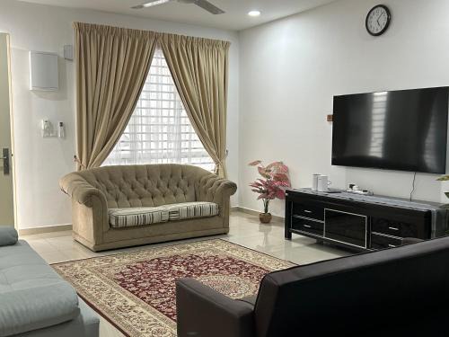 Bandar Sri Sendayan House | AD Sendayan Homestay