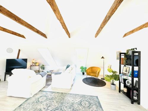 Vodskov Apartment | aday - 4 Bedrooms Penthouse in Langholt