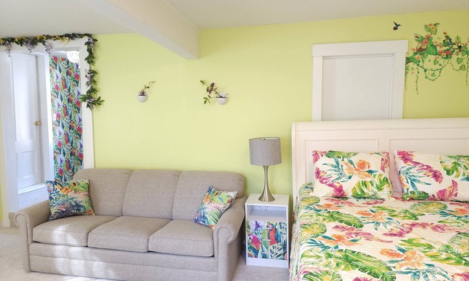 West Hartford Cottage | Addie's Place: A Quiet and Quirky Private Guesthouse
