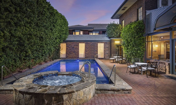 North Adelaide Hotel | Adelaide Inn