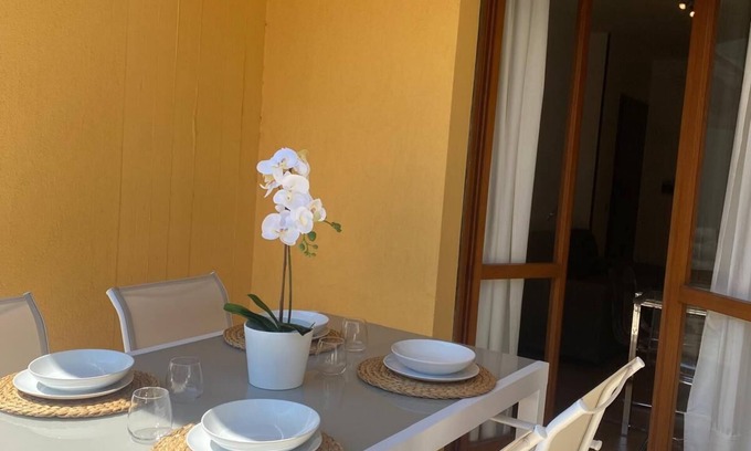 Villa Rosa Apartment | Adele House