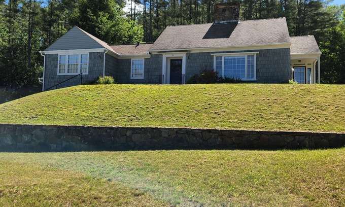 Elizabethtown House | Adirondack High Peaks hideaway near Lake Placid, VT, and Canada