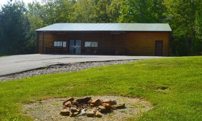 Eckerty Cabin | Adjoining Cabin 7B located on Patoka Lake in Southern Indiana