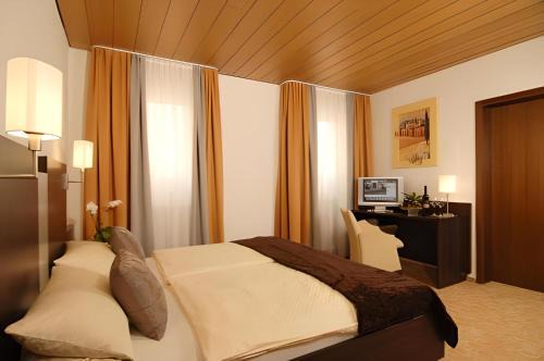 Nellingen Hotel | Adler Hotel Garni