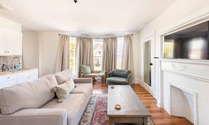 Danville Apartment | Adorable 1Bd/1Bth on Main St!