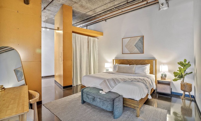 The Gulch Condo | Adorable Condo in The Gulch!