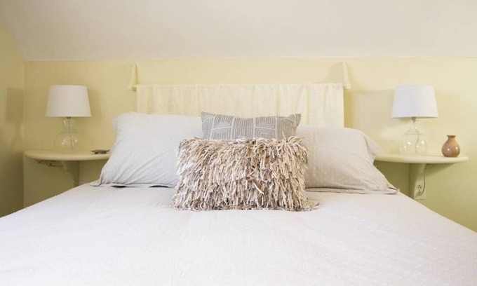 Munjoy Hill Apartment | Adorable Portland getaway on the Eastern Promenade
