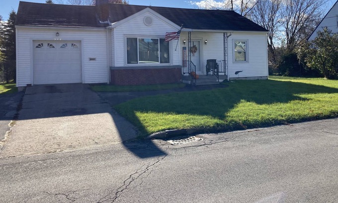 Herkimer House | Adorable roomy, Cozy Ranch. Home away from home. Close to Cooperstown, 40min.