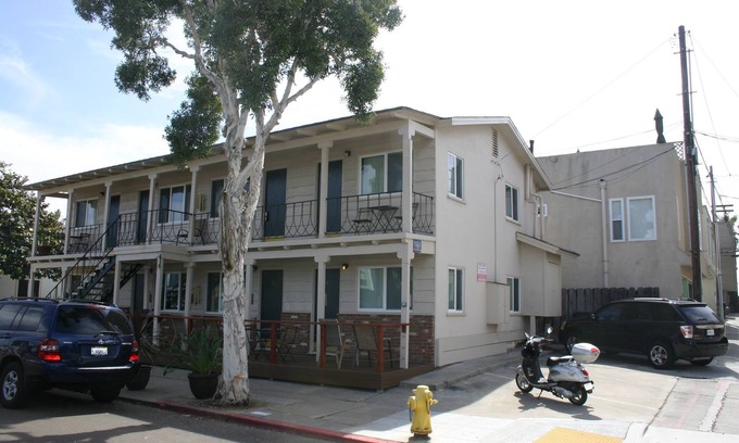 South Mission Beach Apartment | Adorable South Mission Studio-Steps to Ocean & Bay, Walk 5min to Belmont Park2