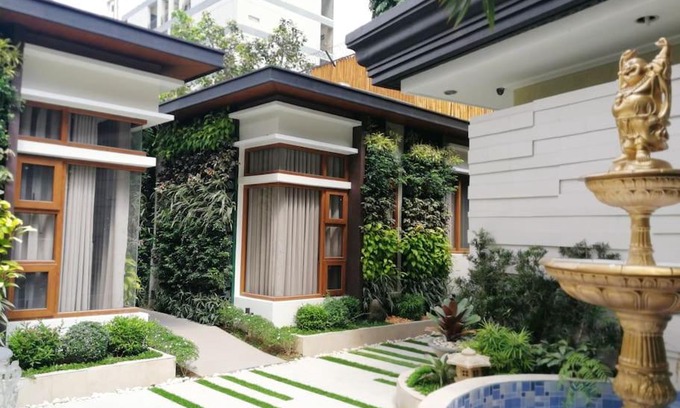 Ermita Night District Villa | Adria Residences - Emerald Garden - 2 Bedroom Unit for 4 person