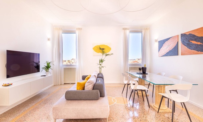 San Giovanni Apartment | Adventura Penthouse, modern penthouse with breathtaking city views